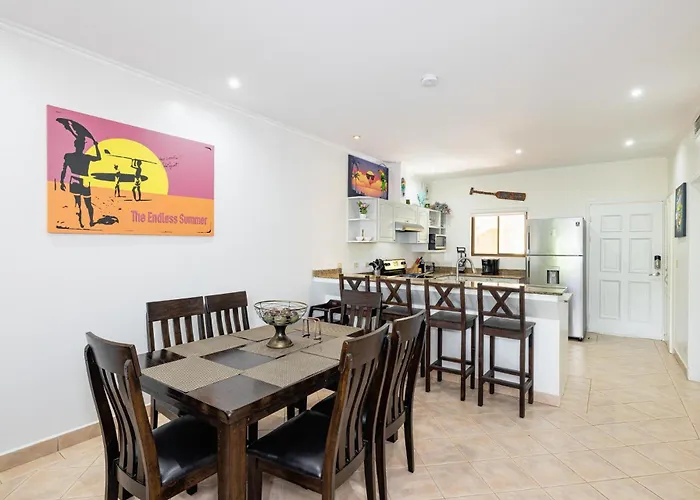 Apartamento Sunrise 6- Ocean View 2 Bedroom Condo, Steps To The *