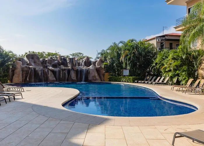 Sunrise 6- Ocean View 2 Bedroom Condo, Steps To The *